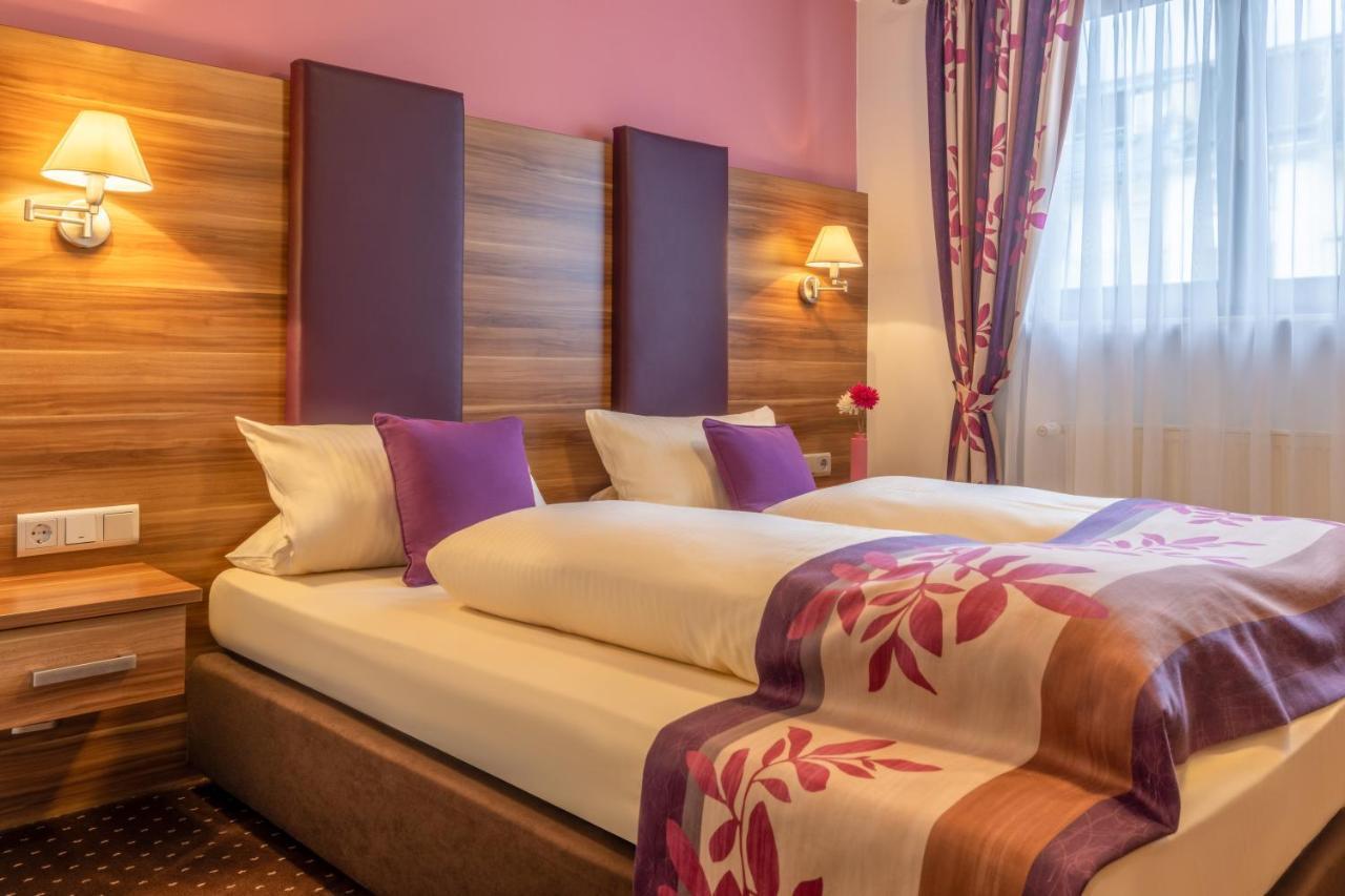 Altdeutsche Weinstube Hotel Ruedesheim am Rhein Luaran gambar