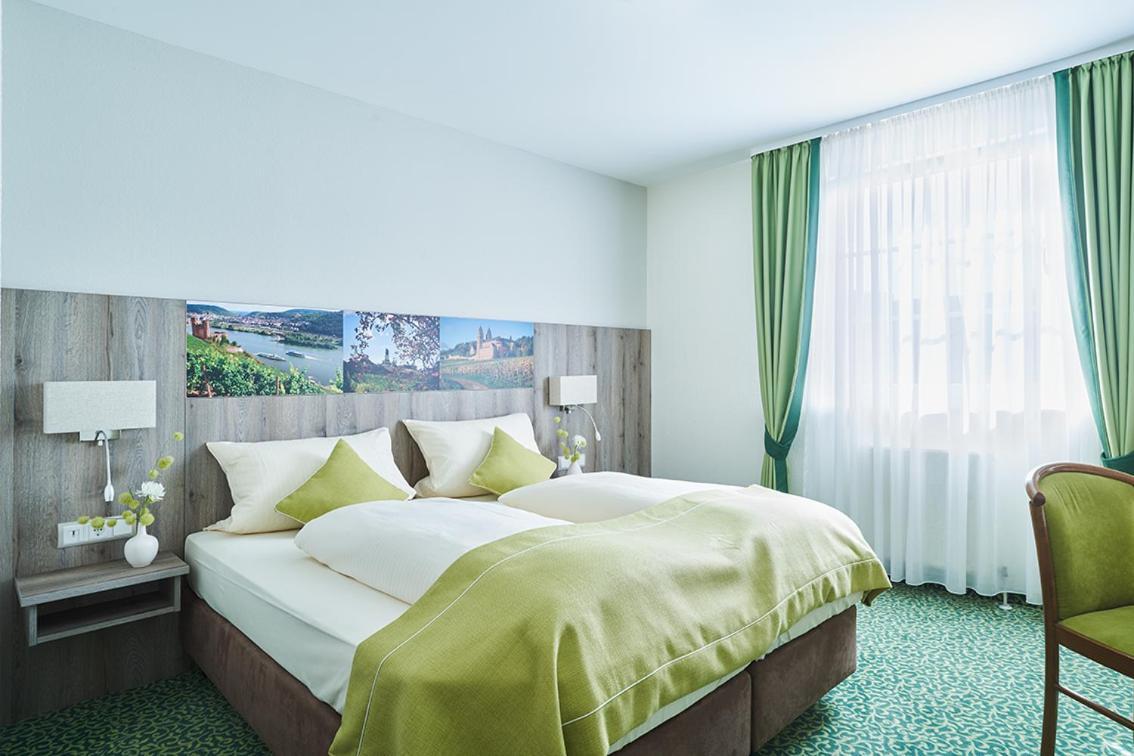 Altdeutsche Weinstube Hotel Ruedesheim am Rhein Luaran gambar